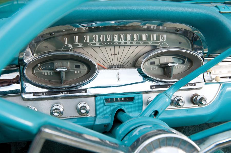Панель приборов Edsel Corsair Convertible 1959 года  (фото 31 из 82)